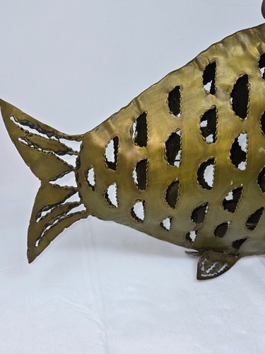 VINTAGE MCM LARGE METAL FISH HANGING VOTIVE CANDLE HOLDER LANTERN WELDED ART 20" - Picture 5 of 11