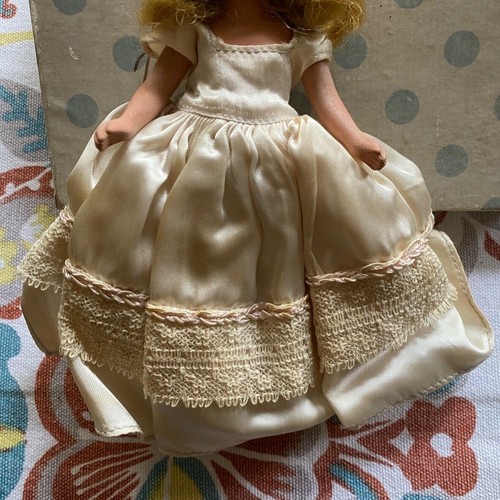 Vintage Doll Pretty Maid With Beautiful Dress Perfect Condition *Unique* - Picture 4 of 6