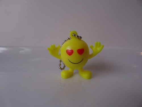 Emoji Schlüsselanhänger Mini 3D Dangler Spielzeug Schlüsselanhänger Dekorationen Partybedarf Gefälligkeiten - Bild 6 von 15