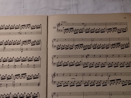 Gurlitt -Schirmer's Library of Music Vol 807 Op 85 Studies on Scales & Arpeggios - Picture 7 of 8