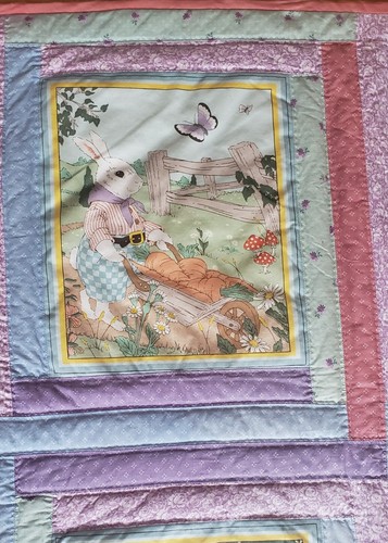 Beatrix Potter Peter Rabbit Vtg QUILT 45"X54" NEVER USED handquilted 1980 PANEL - Picture 10 of 13