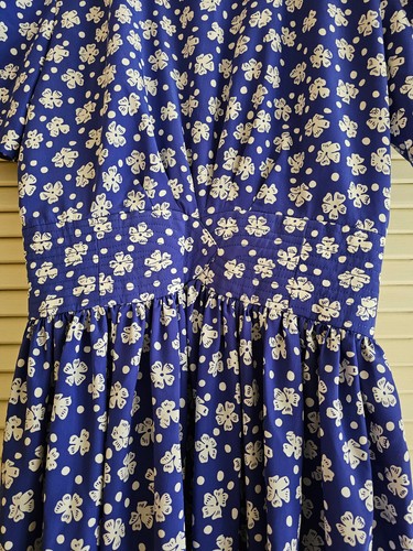 80s does 40s Style Petites for Maggy Vintage Dress, Blue & White Floral Pattern - Picture 9 of 11