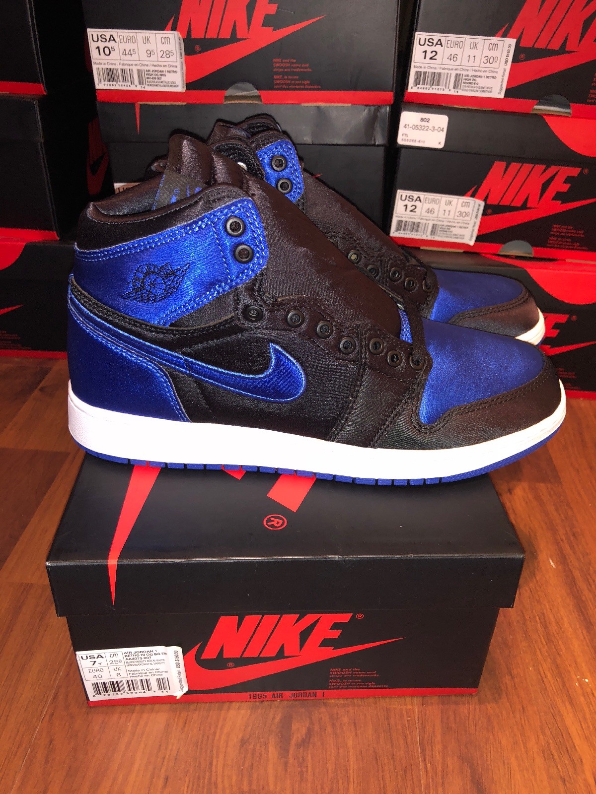 Air Jordan 1 Retro Retro Retro High OG Royal Satin Size 7Y DS #074/301 7f2311 Air Jordan 1 Retro Retro Retro High OG Royal Satin Size 7Y DS #074/301 7f2311
