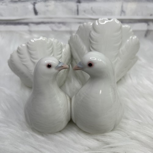 Lladro Couple of Doves Kissing Birds Figurine Gloss Finish Retired - Picture 3 of 11