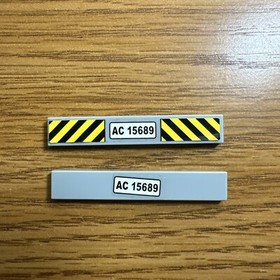 Lego 76032 Ultimate Ultron Minifigure & Quinjet City Chase Sticker Pieces