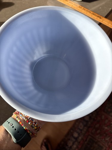 Jeanette Delphite Azul Leche Vidrio Vintage Mezclador Circa 1930’s 8” Usado en Excelente Condición Acanalado - Imagen 9 de 9