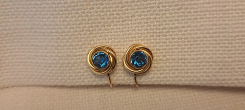 Vintage Amco 12k Yellow Gold-Filled Knot Blue Glass Screw Back Earrings - Picture 3 of 7