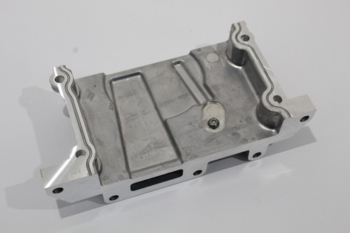 VW Touareg CR Crankcase Housing Cylinder 4-6 Cover New Genuine 059109122AA - Picture 2 of 7