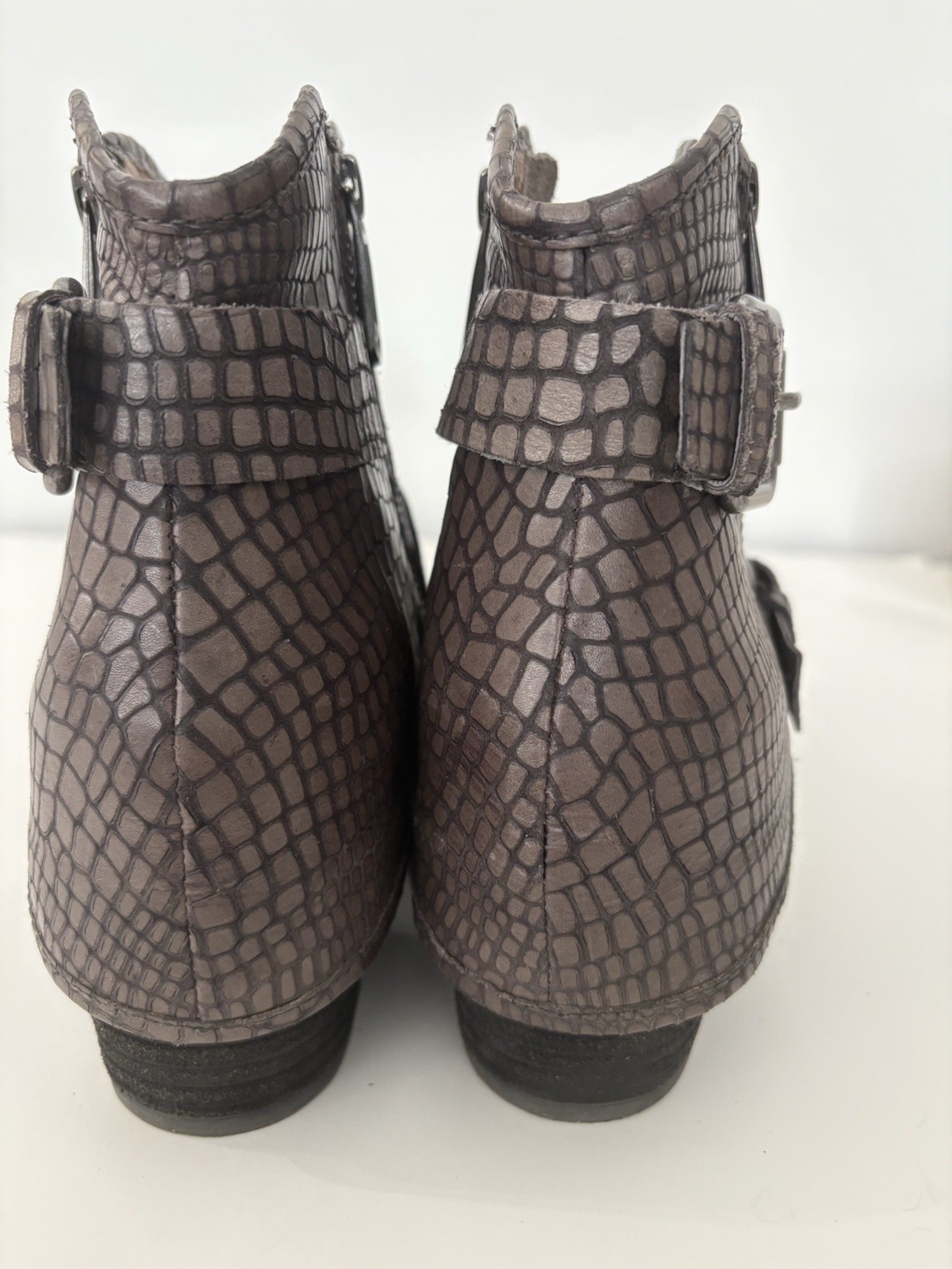 Western DONALD J PLINER Python-Embossed Leather Z… - image 9