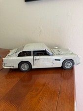 LEGO: James Bond Aston Martin DB5 (10262)  - complete, no box, no instructions