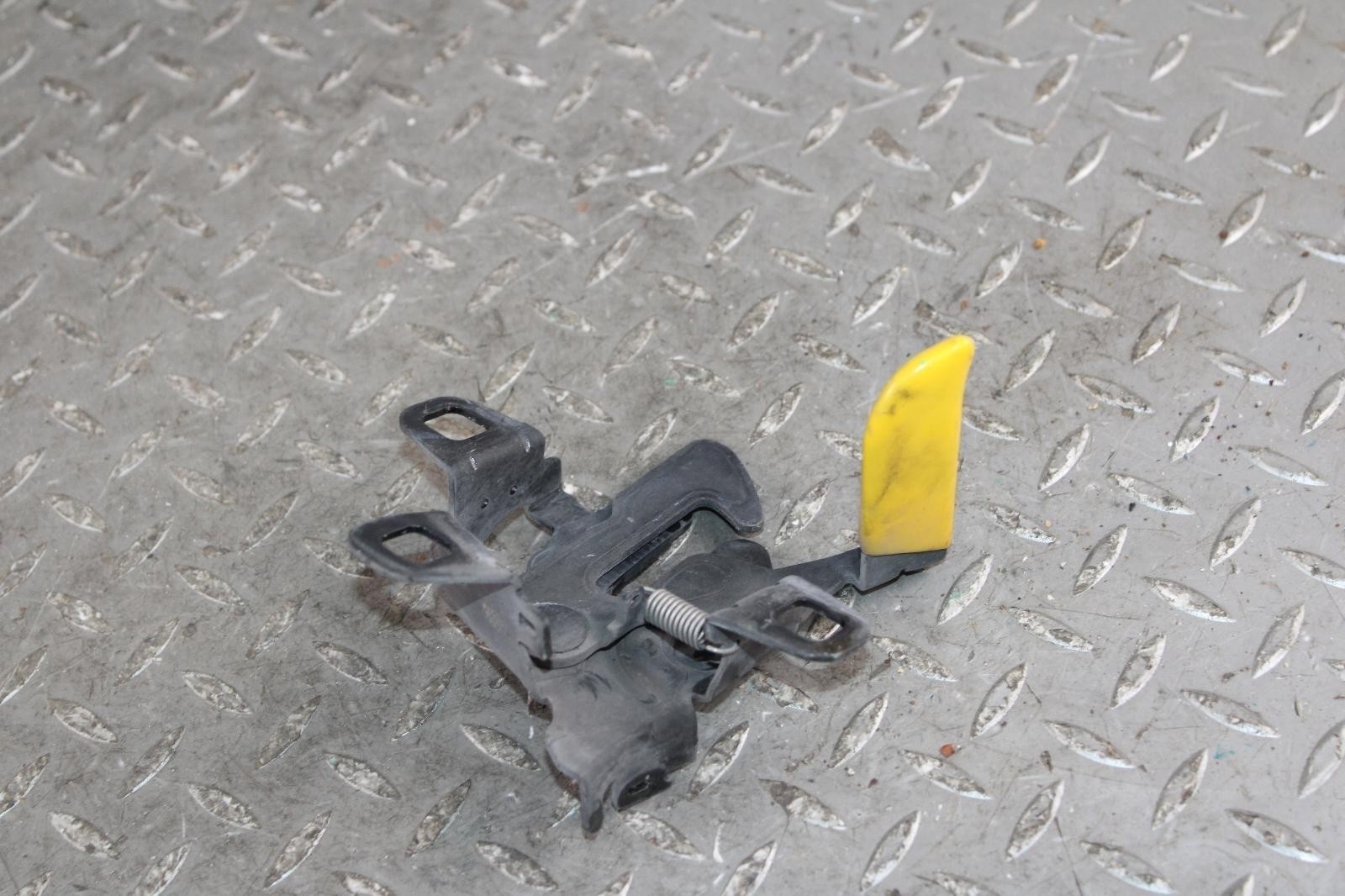 Maserati Ghibli 2014-2020 Front Hood latch