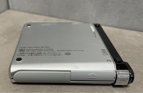 Sony Portable Audio Player Walkman Hi-MD MZ-RH1 aus Japan - Bild 6 von 8