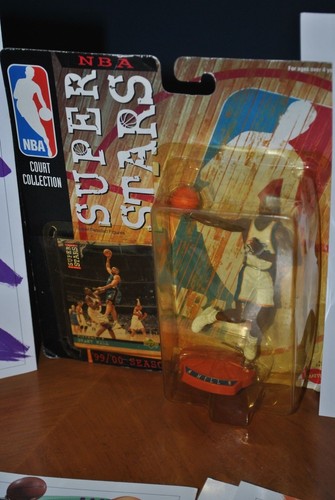 DETROIT PISTONS RARE SPORTS HEROES, FEATS & FACTS SHEETS + 2 FREE SLU FIGURE'S - Picture 3 of 11