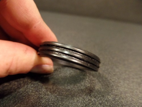 1977 77 YAMAHA SR500 SR 500 SWINGARM SWING ARM DUST SEAL (A) - Picture 3 of 5