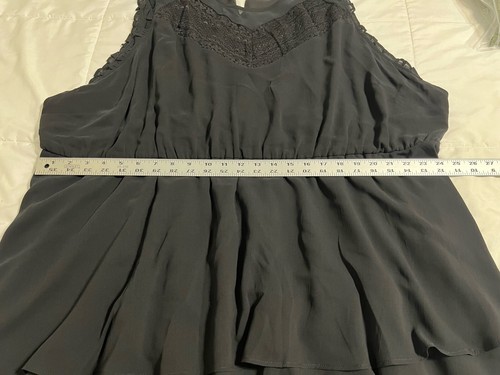 Torrid 5X Damen Chiffon, Spitze, schwarze Bluse, halbtransparent ärmellos, Schlüsselloch - Bild 5 von 8