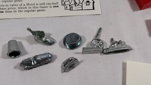 (17) Vtg Original MONOPLY Game Pieces, Cards, Cash, House, Hotels, Directions Pa - Picture 7 of 10