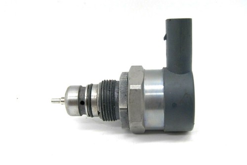 VÁLVULA DE ALIVIO SENSOR DE PRESIÓN VW AUDI SKODA TDI CR CARRIL DE COMBUSTIBLE BOSCH 0281006002 - Imagen 2 de 5