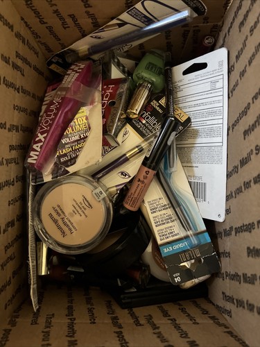 Lot 50 PCs DAMAGED  BOX / OPEN Cosmetics - Picture 1 of 6
