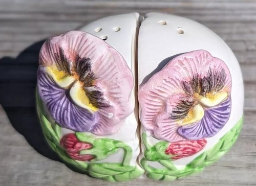 Beautiful Floral Salt And Pepper Shakers Set Together Or Separately Vintage - Picture 8 of 11