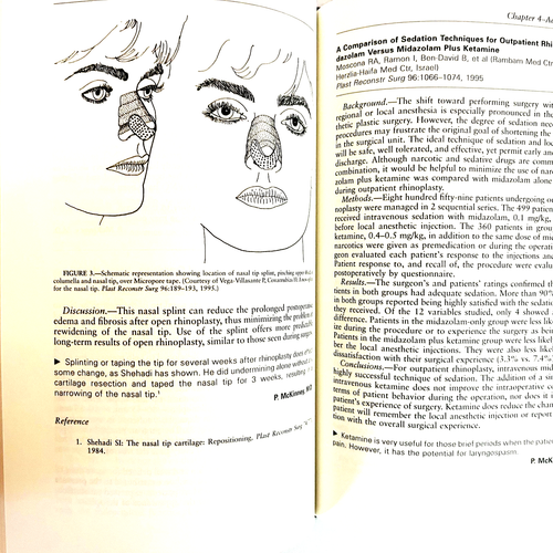 Vintage Year Book of Plastic And Reconstructive Surgery Book Hardcover 1997 - Picture 6 of 13