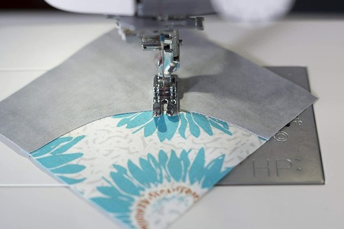 Janome Memory Craft 6700P Pro Computerized Sewing Machine NEW! - Picture 4 of 5