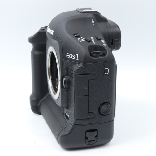 Canon EOS-1D Mark III 10.1MP Digital SLR Camera Black [Near Mint]  - Picture 4 of 13