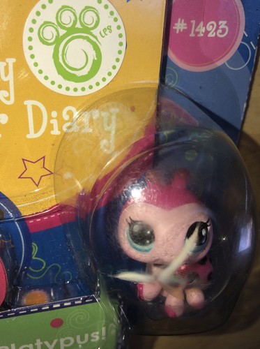 Littlest Pet Shop Pet Ladybug Baby Black Pink Blue Eyes 1423 Authentic LPS New - Picture 11 of 12