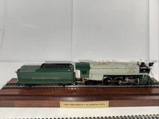 Baltimore & Ohio the President Washington P-7 Baldwin Mantua with display board