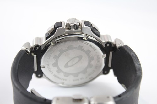 Mens Oakley Crankcase Chronograph Sports Watch Quartz Working - Picture 4 of 5