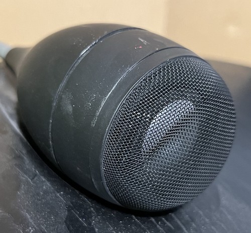 B&W - BOWERS AND WILKINS NAUTILUS SCM1 SURROUND SOUND SPEAKER. Qty. 1 - Picture 3 of 8