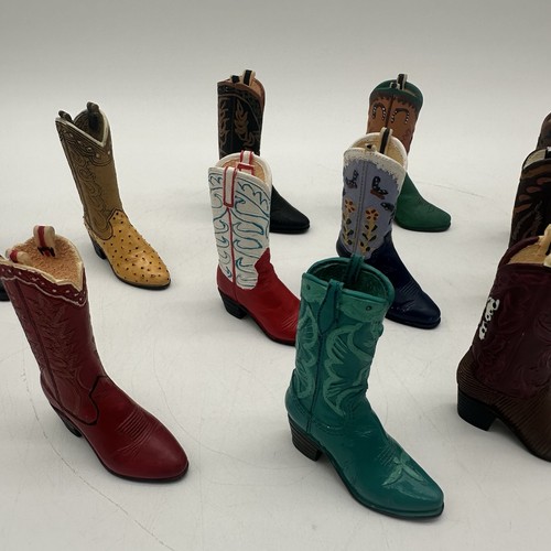 Vintage Miniatur Western Cowboy Cowgirl Stiefel Figur Harz Mini Stiefel Lot (12) - Bild 8 von 11
