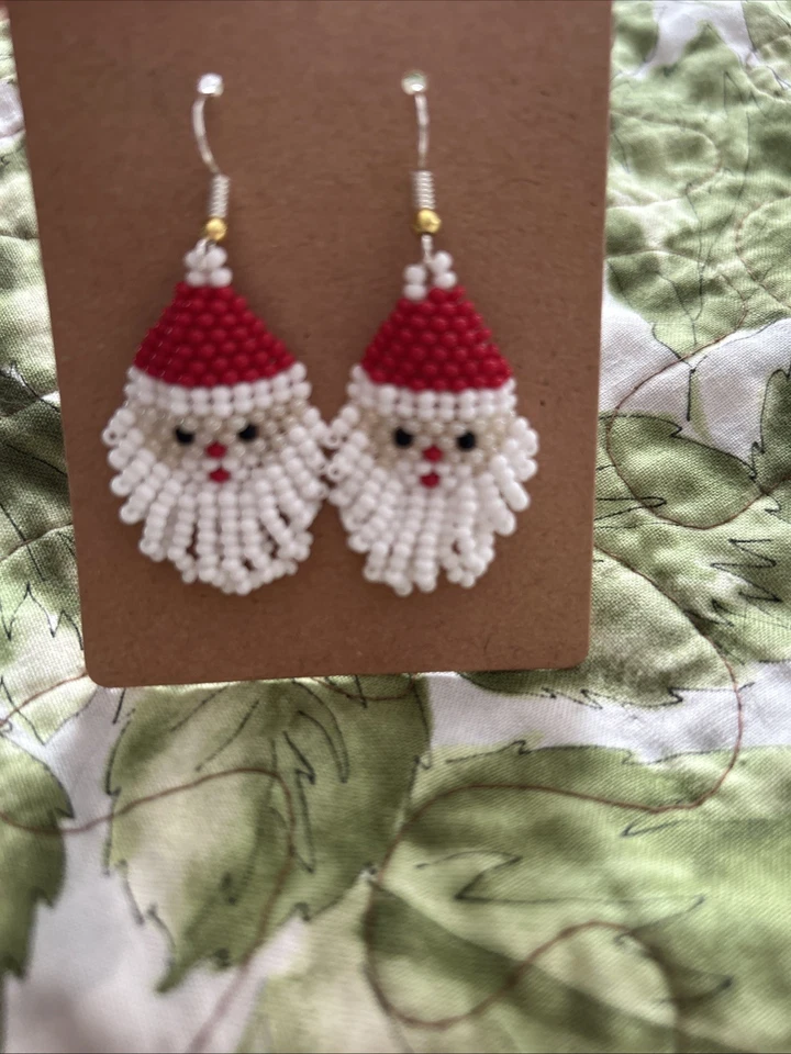 Pendientes de Navidad de Papá Noel hechos a mano. Foto 4 de 4