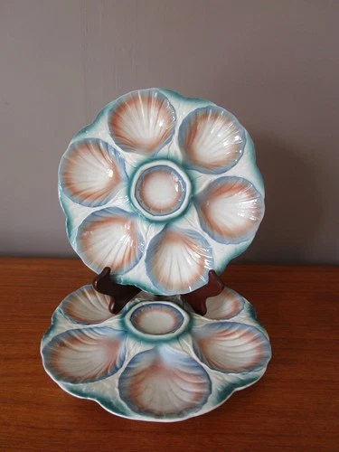 2 Digoin Sarreguemines Majolica Oyster Plates / Shells Slippers