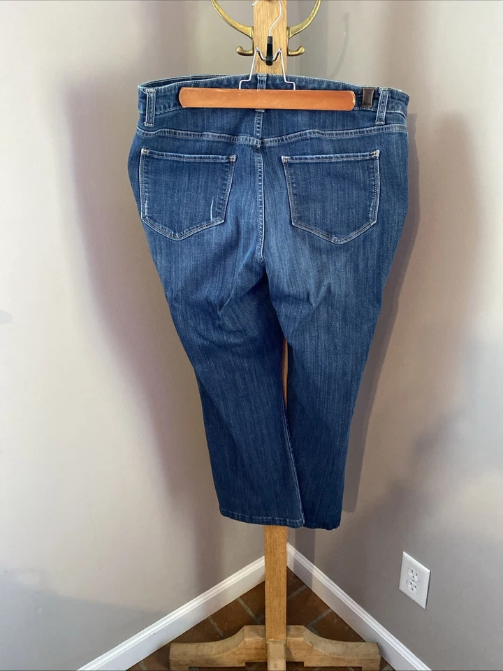 Pantalones de mezclilla para mujer Vera Wang Foto 2 de 3