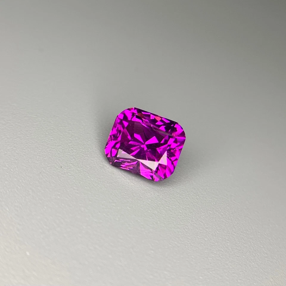Stunning Top Quality Natural Malaya Garnet Gemstone 1.22 CTs. Origin Mozambique. - Image 3 of 4