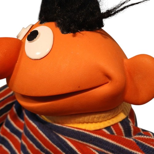 Camisa a Rayas Bert Calle Sésamo De Colección Cara de Goma Marioneta de Mano LEER - Imagen 5 de 14