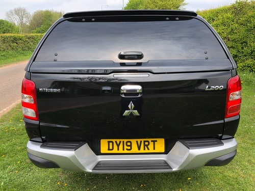 2019 19 Mitsubishi L200 Warrior 2.4 Di-D Double Cab Pick-Up Black 1 Owner NO VAT - Picture 6 of 24