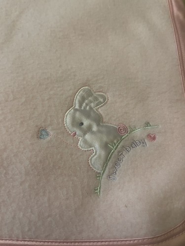 Vintage Baby Blanket Pink Acrylic Pink Satin Edge Trim Sweet Bunny On Corner - Picture 4 of 5