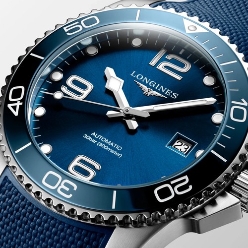 Reloj Longines HydroConquest Sunray esfera azul, automático 43 mm (L37814969) - Imagen 3 de 5