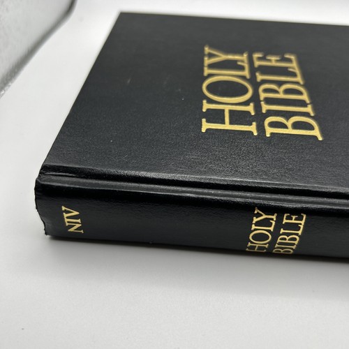 Holy Bible NIV New International Version 2011 Black Biblica Hardcover - Picture 6 of 19