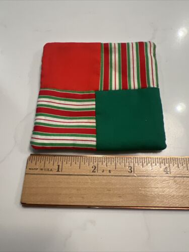 Set Weihnachten UNTERSETZER Scrappy Gesteppt Patchwork Grün Rot Homespun Handarbeit 6 - Bild 19 von 19