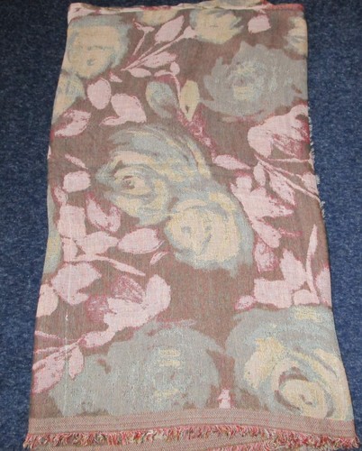 Cejon NWOT Reversible Shawl  Pink Green Cream Burgundy Taupe Subtle Flowers - Picture 2 of 6