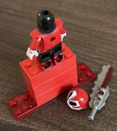 Power Rangers giocattolo rosso mega bloks con blocchi da costruzione extra e casco spada grigio - Foto 9 di 9