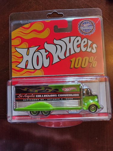 Hot Wheels 100% Convention Series " 38 Ford C.O.E." - Picture 1 of 4