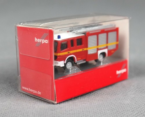 HERPA 066747 N,1:160 Bomberos Mercedes-Benz Atego HLF 20, rojo - ¡NUEVO! - Imagen 3 de 4