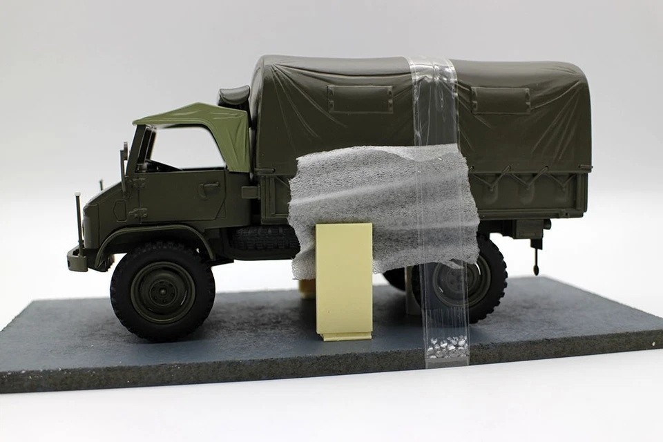 Schuco 1/35 Scale Unimog 404 S Military Truck Resin Model For Collection Gift - Image 3 of 4