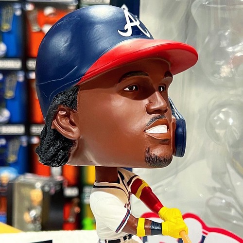 RONALD ACUNA JR Atlanta Braves "Bighead" Exclusive MLB Bobblehead - Picture 8 of 9