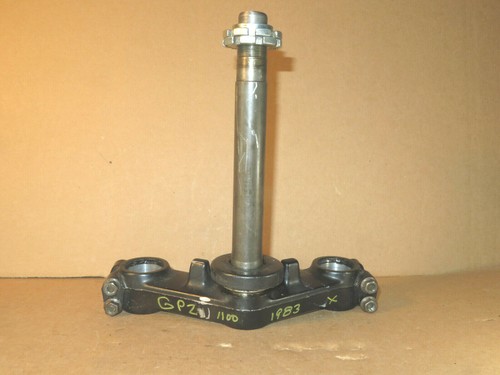 Kawasaki 1983 GPZ 1100 LOWER Front Fork Triple Clamp Assembly FORK TUBE - Picture 2 of 9