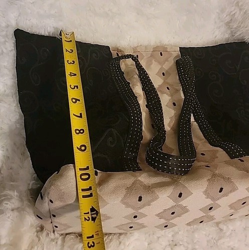 Isabella’s Journey Purse Tapestry Bag - Picture 9 of 10