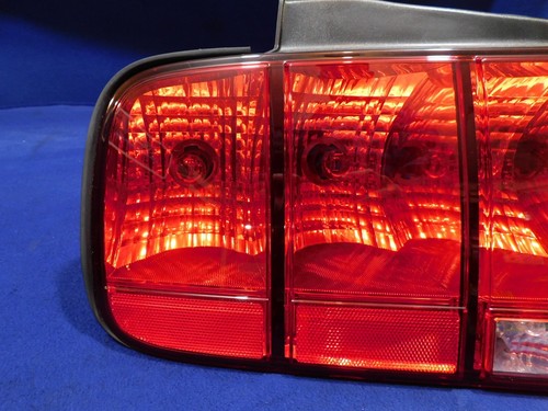 05 06 07 08 09 Ford Mustang Tail Light Left Driver Taillight New Take Off OEM - Foto 5 di 11